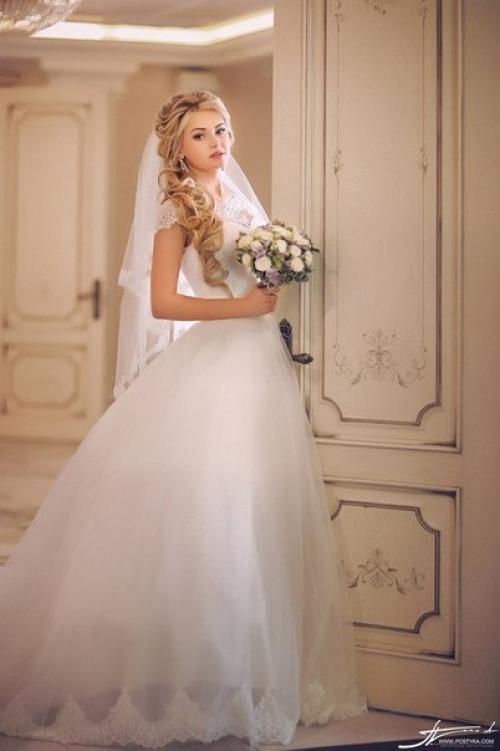 Окрашивания любой сложности, стрижки, прически/укладки, макияж. 08