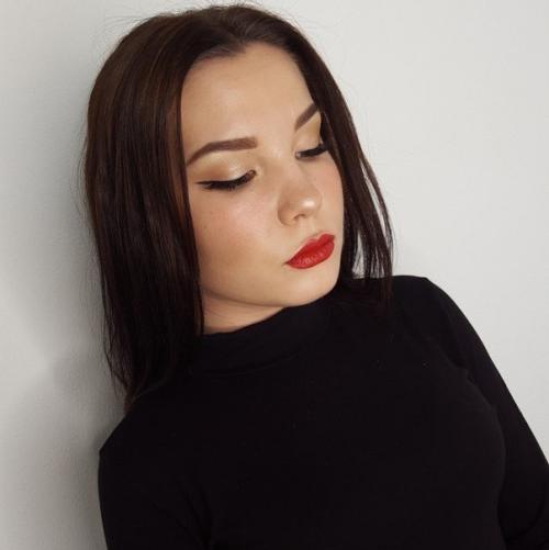 Я могу предложить профессиональный макияж и прически! 03