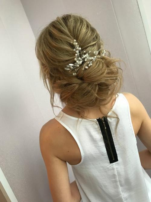 Девочки?  Приглашаю вас совсем недорого сделать макияж, прическу, голивудские локоны, греческую косу на вечер, корпоратив или свадьбу. 05