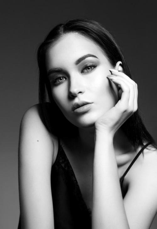 Милые девушки, принимаю на макияж и прическу на платной основе. 03