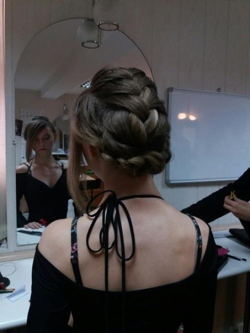 Модели на прически нужны. 01