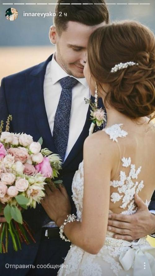 Милые девушки, есть возможность записаться на такие прически и макияж. 06