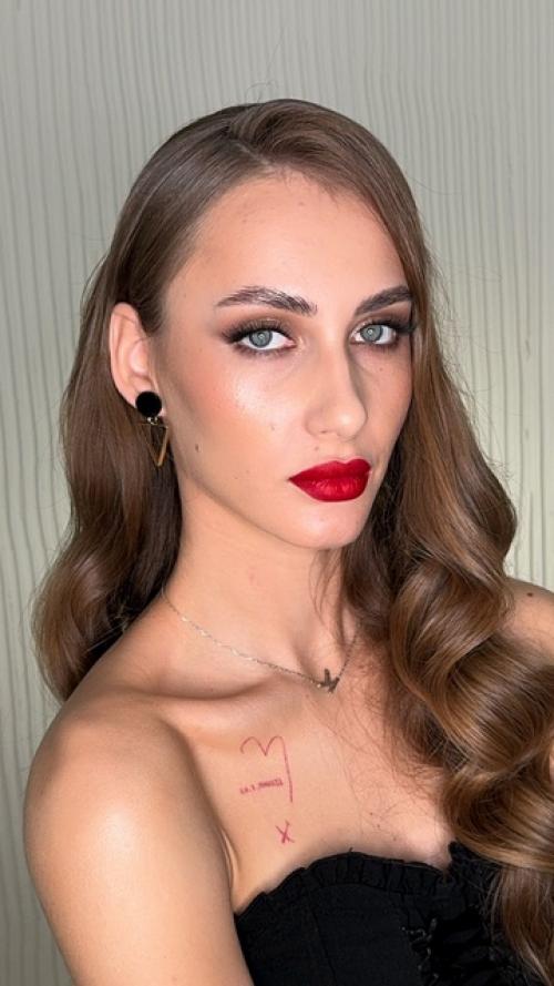 Создам яркий образ за два часа. 06