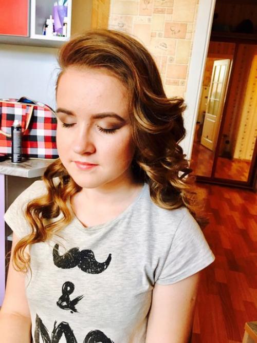 С удовольствием мы сделаем прическу и макияж. 01