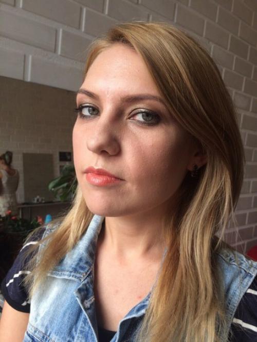 Девочки, теперь у нас в студии вы можете сделать? 02