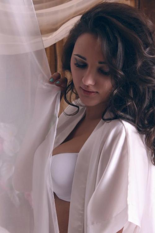 Девушки, красавицы!  Приглашаю вас в студию на индивидуальную фотосессию. 03