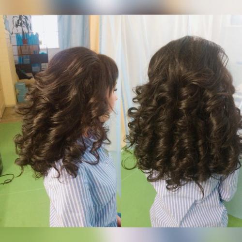 Милые девушки!  Скоро выпускные, подумайте заранее о своём образе. 03