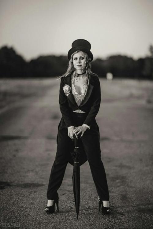 Я хочу выразить благодарность каждому, участвовавшему в создании моего лучшего образа. 07