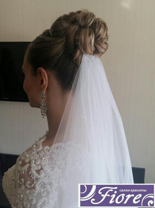 Восхитительная невеста?  Потрясающая свадебная прическа от парикмахера - стилиста Натальи и профессиональный макияж от визажиста Натальи Игнатовой. 02