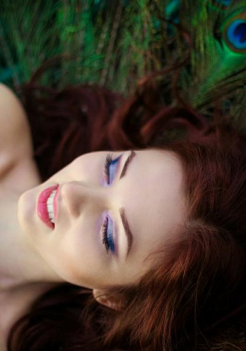 Предлагаю услуги:  - Все виды макияжа (свадебный, вечерний, для фотосессии и т. д. ). 03