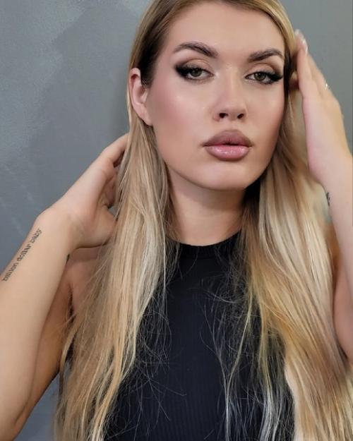 Долго я не решалась на это. 02