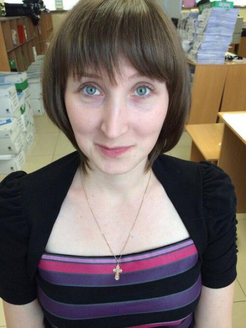 К вашим услугам прекрасные девушки. 04