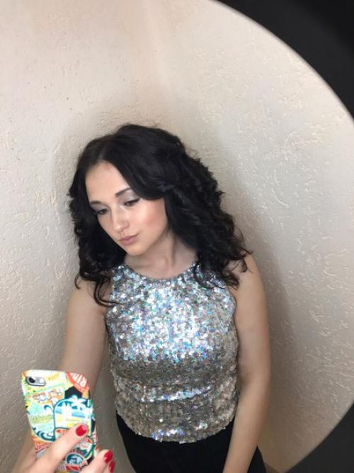 Девочки?  Красотки торопимся записать на полный образ по очень приятной цене! 02