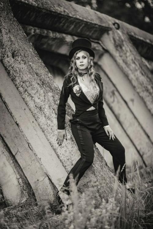 Я хочу выразить благодарность каждому, участвовавшему в создании моего лучшего образа. 09