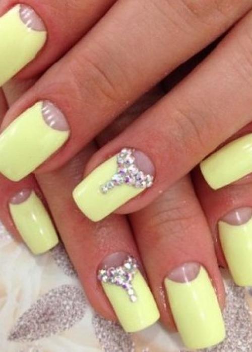 Маникюр со стразами - модные новинки 2017 года - Kodi Professional Optom / топ / база / гель - лак / ультрабонд / фрешер / типс офф / клинсер/. 07