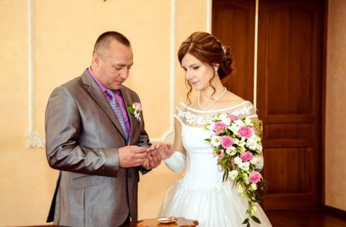 Дорогие невесты?  Продолжается бронирование дат на свадебный сезон 2016. 01