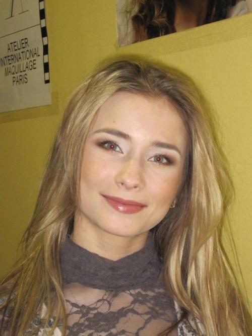 Визажист.  ( Макияж для фотосессии, лифтинг - макияж, свадебный, вечерний) и прическу (локоны. 02