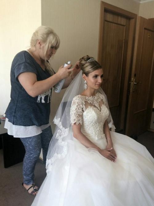 Восхитительная невеста?  Потрясающая свадебная прическа от парикмахера - стилиста Натальи и профессиональный макияж от визажиста Натальи Игнатовой. 03