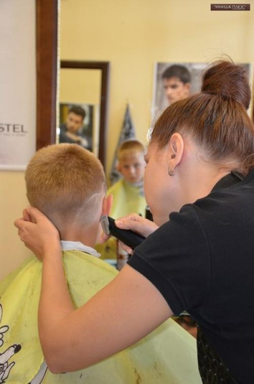 Салон красоты Имидж Плюс предлагает целый спектр услуг для самых маленьких клиентов салона: 01