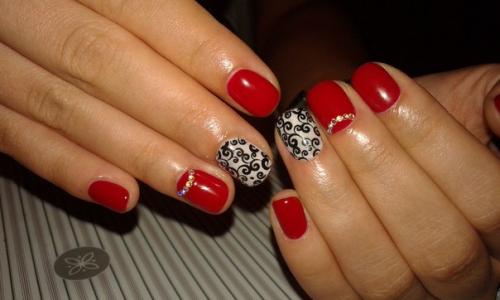 Предлагаю услуги профессионального мастера парикмахера, колориста, мастера маникюра в Полтаве? 09