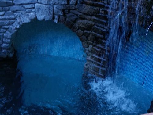 Красота не всегда осязаема, как море. 06