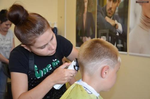 Салон красоты Имидж Плюс предлагает целый спектр услуг для самых маленьких клиентов салона: 02