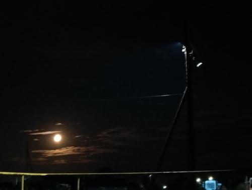 Красота не всегда осязаема, как море. 01