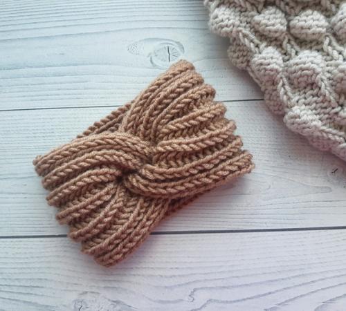 Аксессуары.  Вязаная повязка на голову должна быть у каждой современной модницы. 01