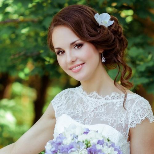 Поможем создать красивый, незабываемый образ, и вы станете королевой любого мероприятия! 08