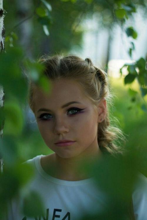 Девушки?  Я сертифицированный стилист - визажист? 02