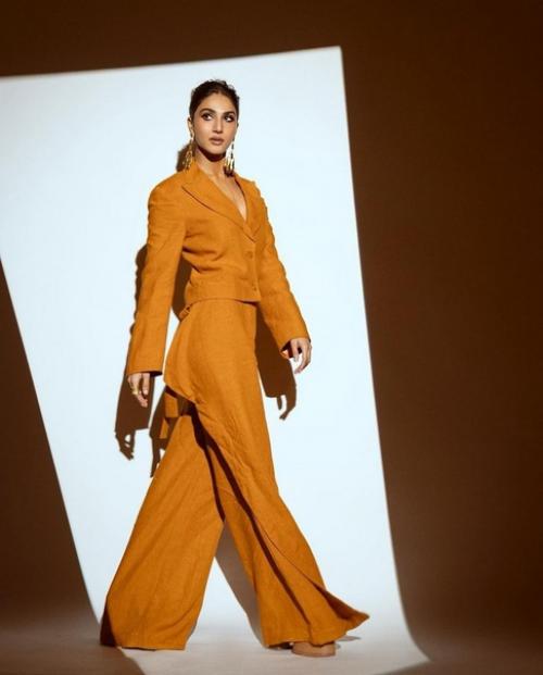 Образ ваани для церемонии награждения Brand Vision Summit 2023. 03