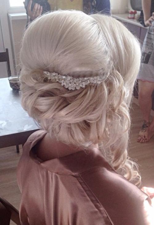 Современные и модные свадебные, вечерние прически и макияж любой сложности. 03