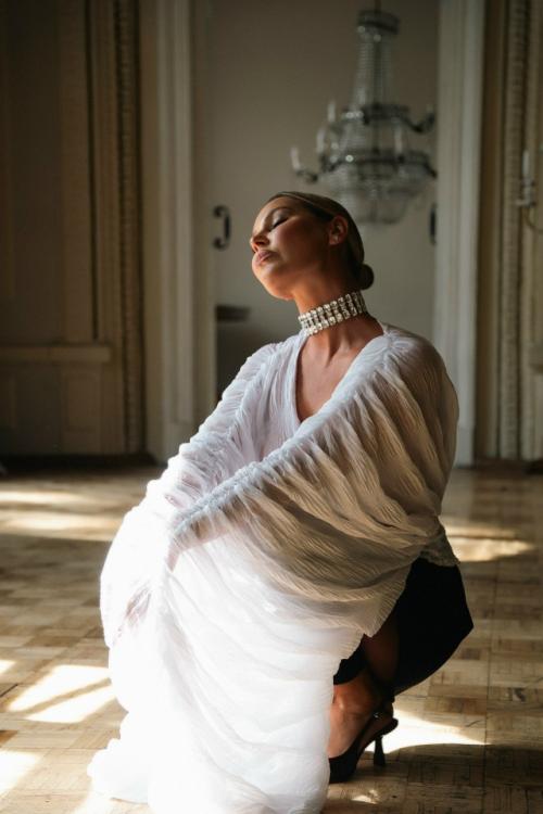 Есть в творчестве особое состояние потока, когда перестаешь работать и начинаешь творить. 02