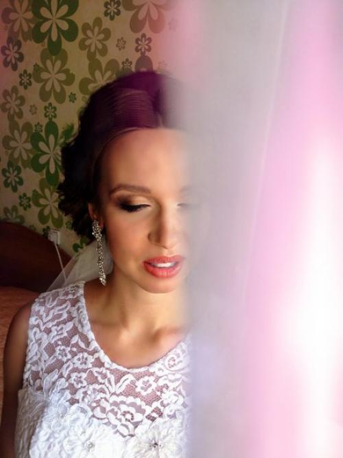 Я Гузель гатауллина, стилист по прическам, буду рада создать вам роскошный свадебный или вечерний образ! 01