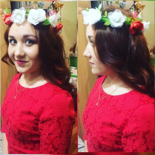 Модельки?  Макияж макияж прическа 700-1000?  есть много идей. волос горячей бритвой (от посеченных, без укорочения) - 150? 01