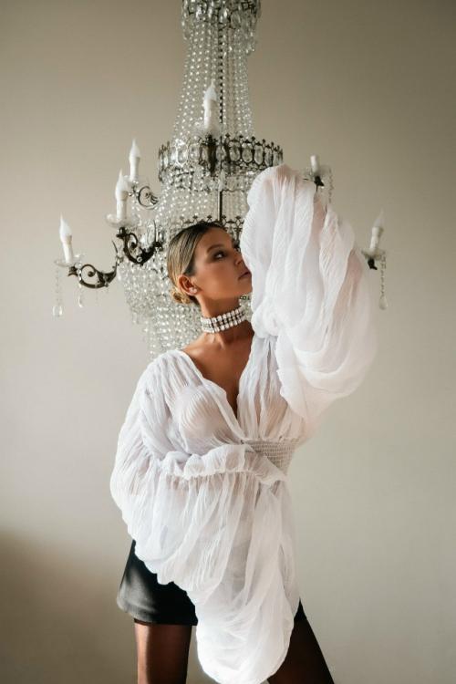 Есть в творчестве особое состояние потока, когда перестаешь работать и начинаешь творить. 07