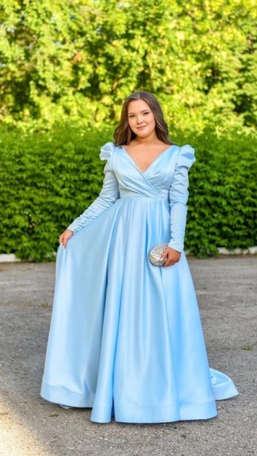 Прощание с детством лишь однажды случается. 05