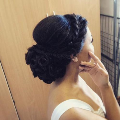 Я Гузель гатауллина, стилист по прическам, буду рада создать вам роскошный свадебный или вечерний образ! 02