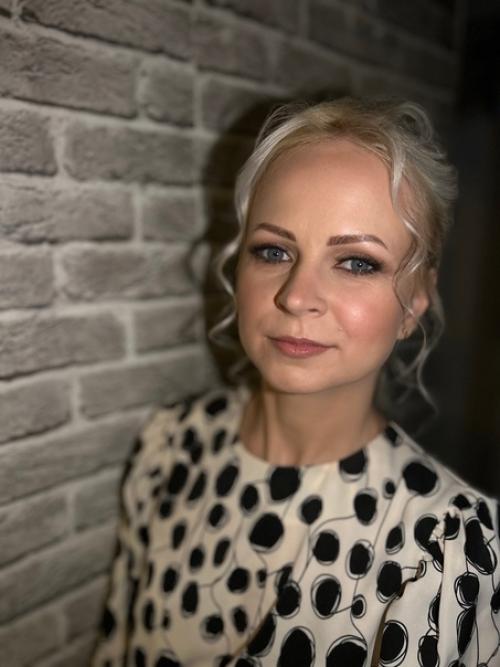 Вечер встречи выпускников, ты идешь? 01