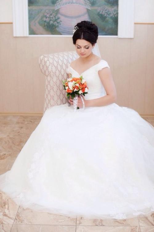 Милые девушки!  Продолжается запись на свадебный сезон 2016 каждому бриллианту нужна огранка. 07