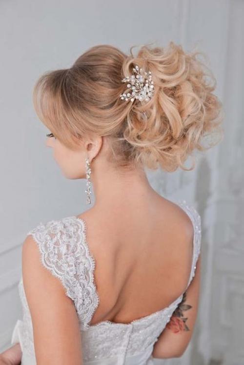 Лишь в том случае, если вы знаете, как сделать яркий Смоки айс макияж глаз, то можно сказать со 100% уверенностью - все мужчины ваши. 06