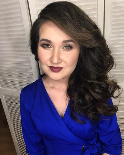 Милые девушки, мы приглашаем вас на макияж и причёски по приятным ценам! 01