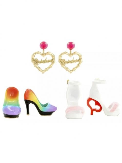 Кукла Киа харт со светло - карими глазами и длинными волнистыми розовыми волосами и голубыми локонами. 06