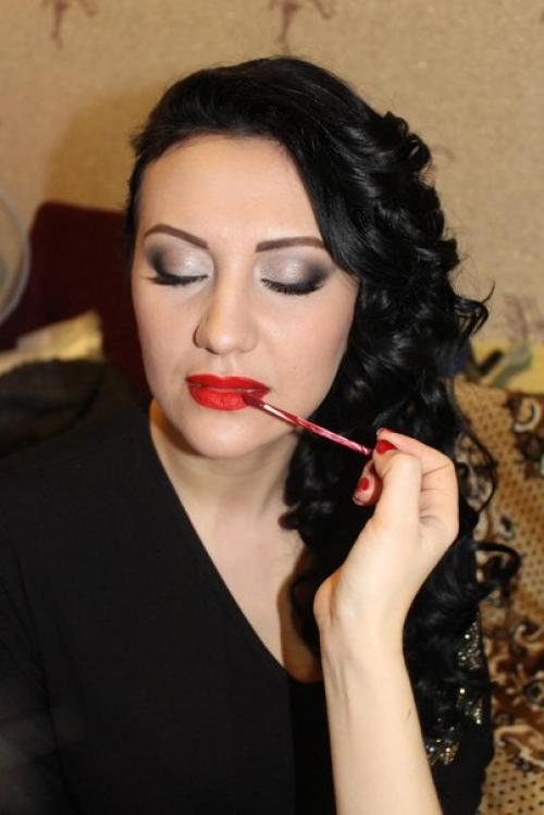 Предлагаю услуги парикмахера - визажиста: 02