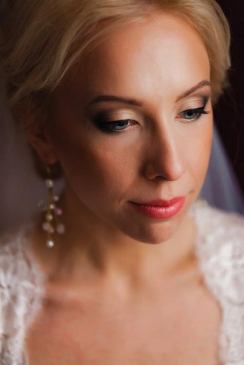 Дорогие девушки, я, мастер с большим стажем и множеством повышений, предлагаю вашему вниманию услуги: 09