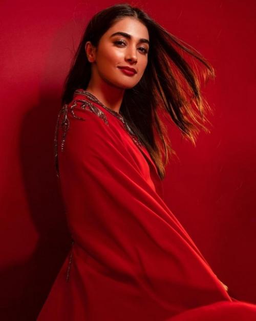 Поиск \u203a\u203a Style@Pooja_Hegde_Official  Poojahegde. 04