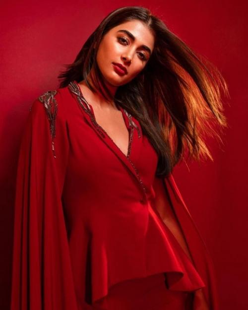 Поиск \u203a\u203a Style@Pooja_Hegde_Official  Poojahegde. 05