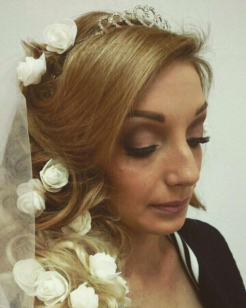 Прекрасная свадебная прическа для прекрасной невесты Дарьи? 01