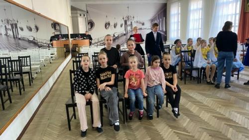 Выступление ответственно на сцене это очень. 02