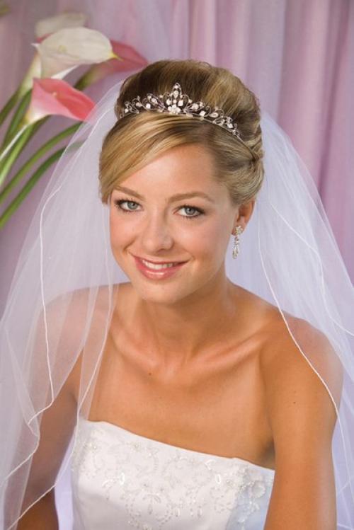 Свадебные прически с диадемой. 04 Свадебные прически с диадемой. 04